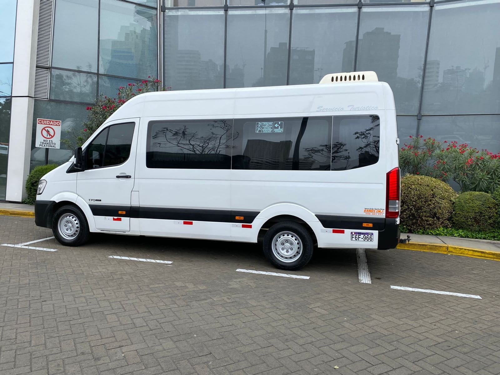 Taxi to Paracas from Lima Airport